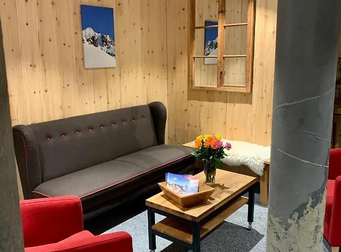 Jungfrau Otel 2*