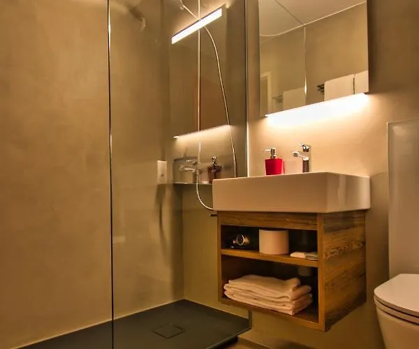 Jungfrau Otel 2*